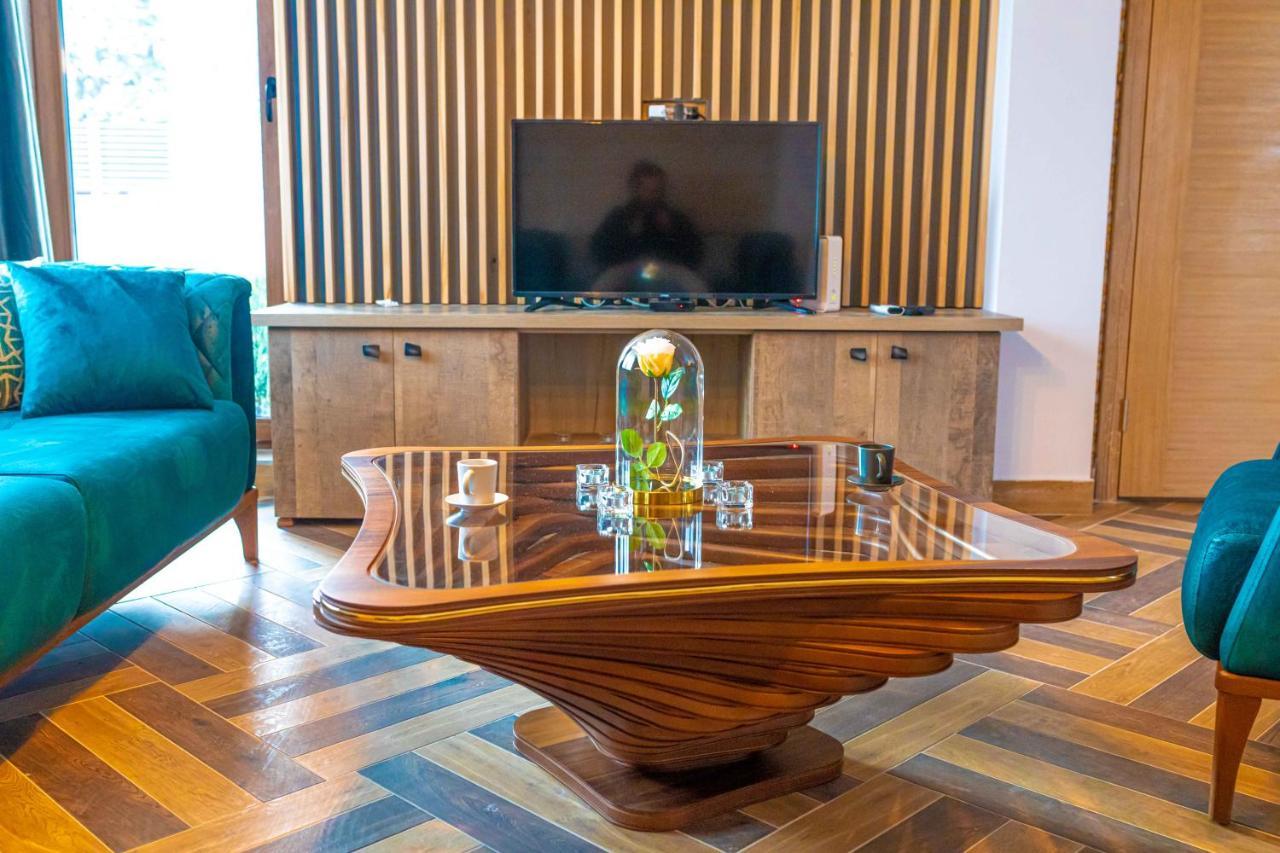 City Escape Luxury Villa Zuce エクステリア 写真