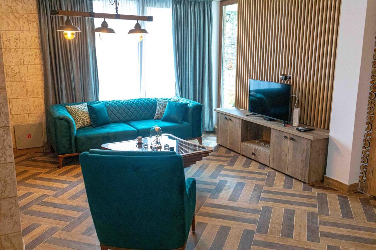 City Escape Luxury Villa Zuce エクステリア 写真
