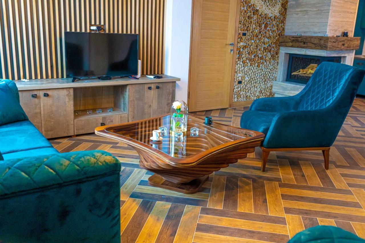 City Escape Luxury Villa Zuce エクステリア 写真