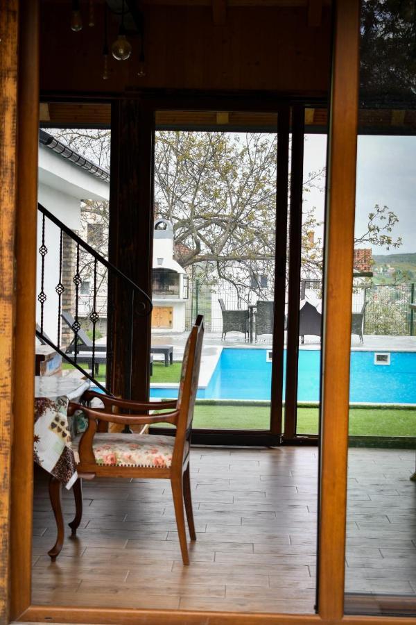 City Escape Luxury Villa Zuce エクステリア 写真