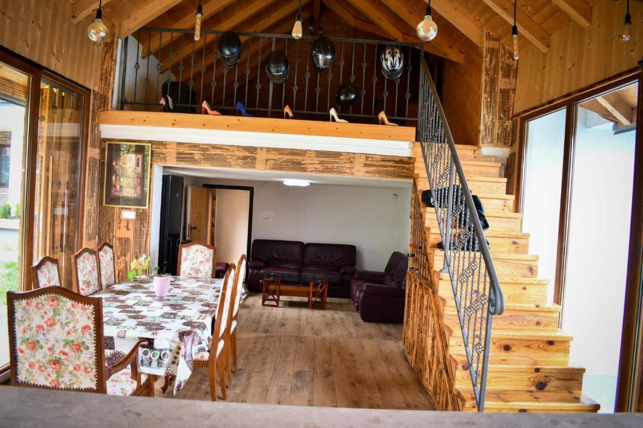 City Escape Luxury Villa Zuce エクステリア 写真